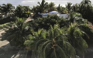 Casa Blanca Beach House (Playa's #1 Vacation Rental) - Playa del Carmen, Mexico