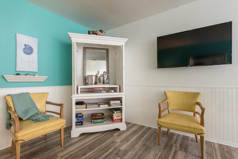 The Original Ventura Beach Cottage - Ventura, California
