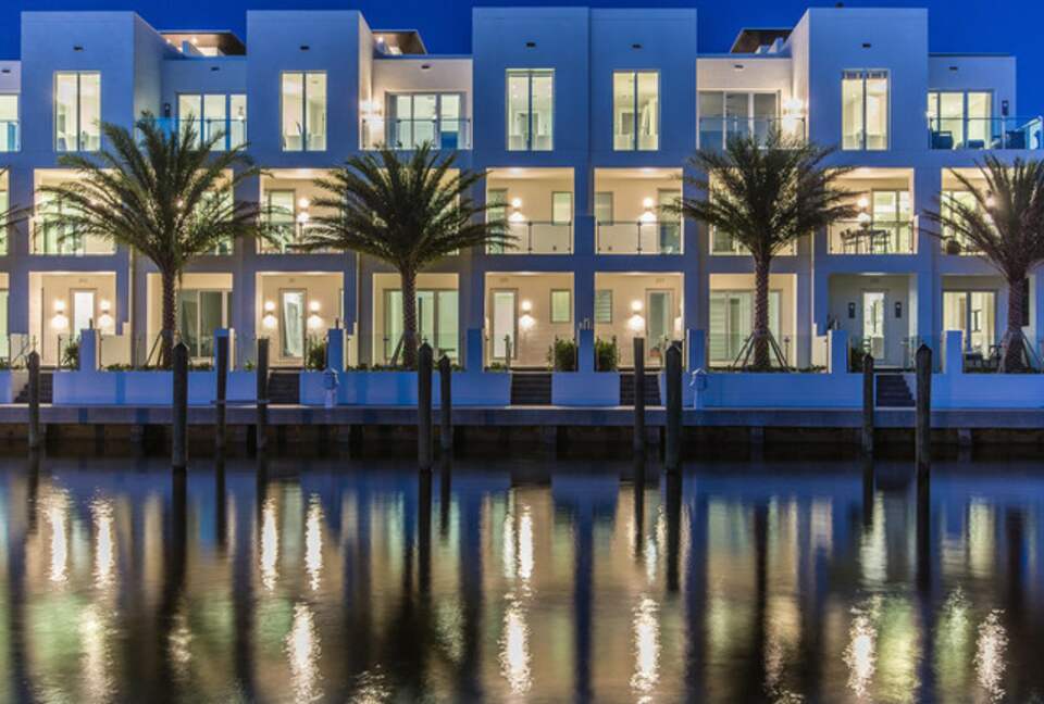 SkY255 - 4 Bedroom Townhouse - Lauderdale by the Sea, Florida