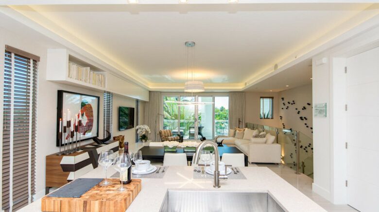 SkY255 - 4 Bedroom Townhouse - Lauderdale by the Sea, Florida