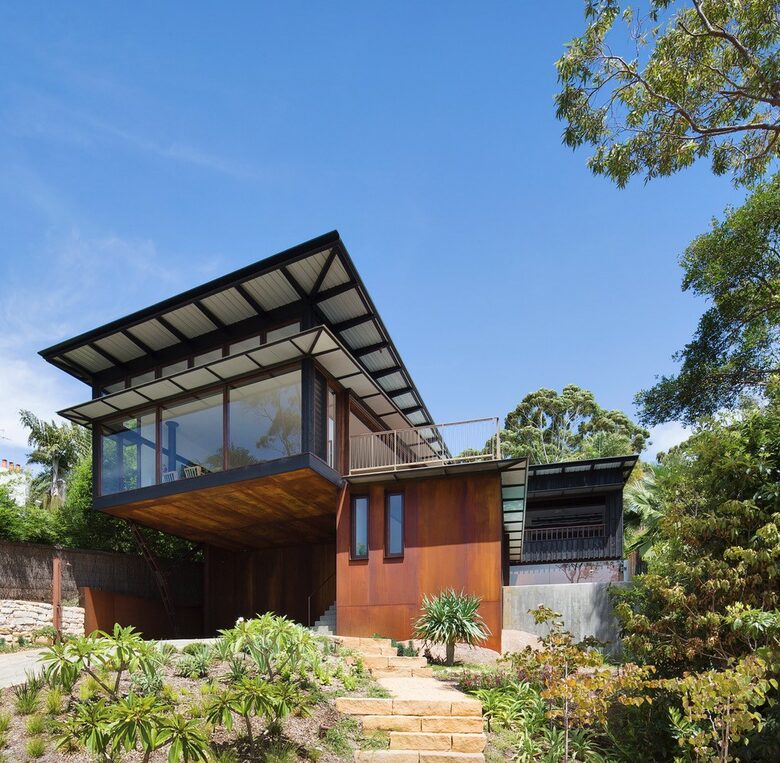Pacific House - Palm Beach, Australia