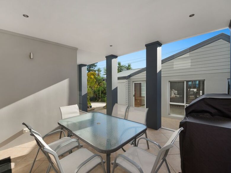 Beachfront Villa Dandaloo - Avoca, Australia