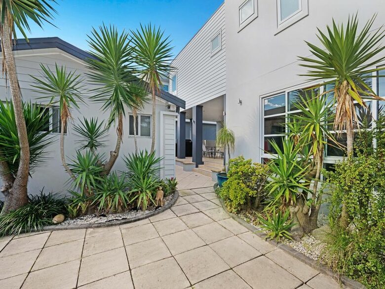 Beachfront Villa Dandaloo - Avoca, Australia