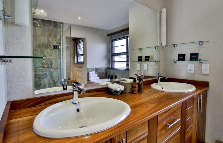 Makanyi Private Game Lodge - Hoedspruit, South Africa