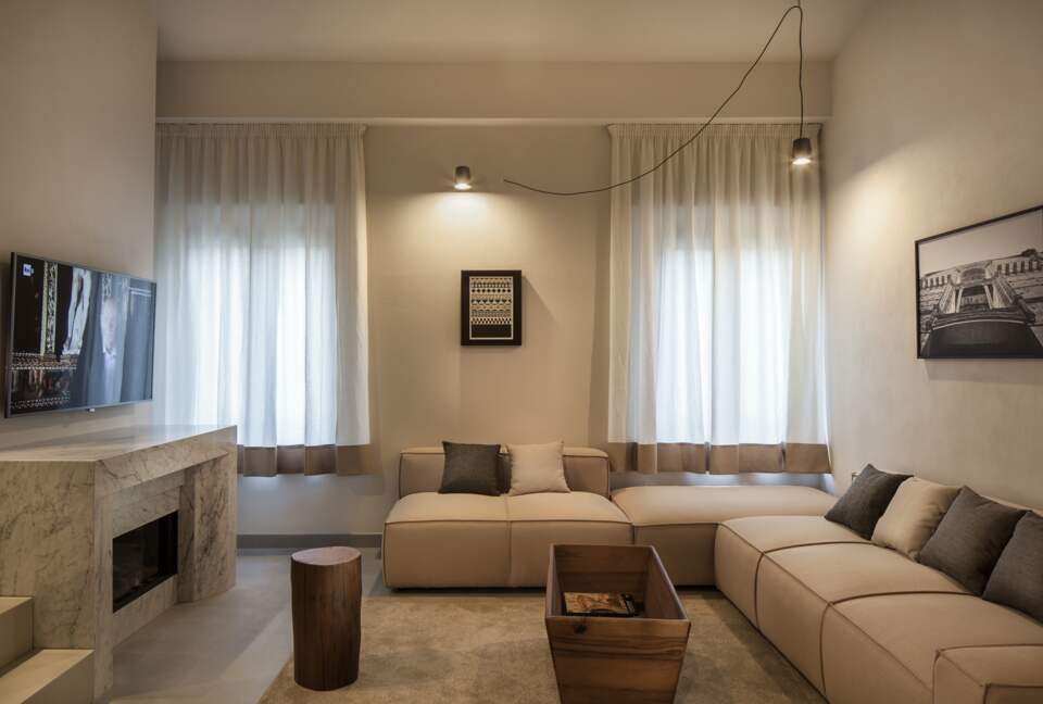 Equity Residences, Penthouse in Siena's Heart with Elevator & Parking! - Siena, Italy