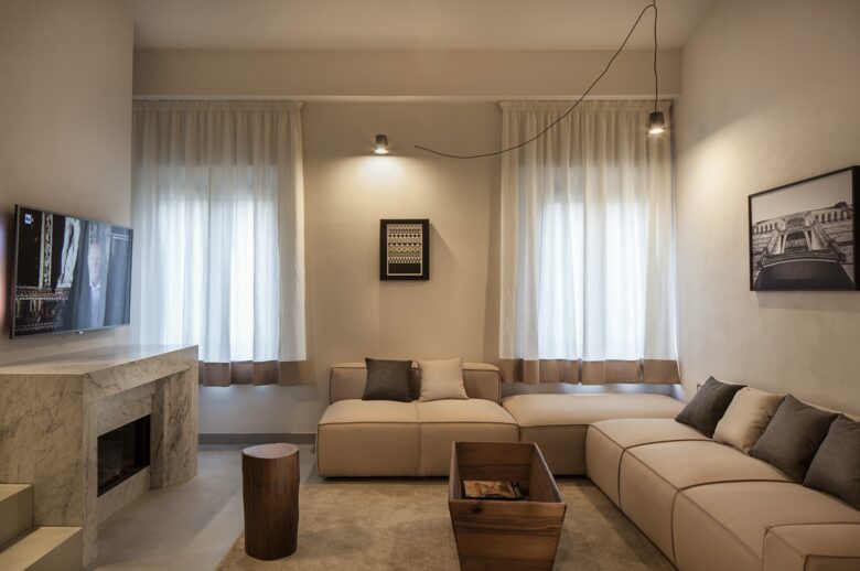Equity Residences, Penthouse in Siena's Heart with Elevator & Parking! - Siena, Italy