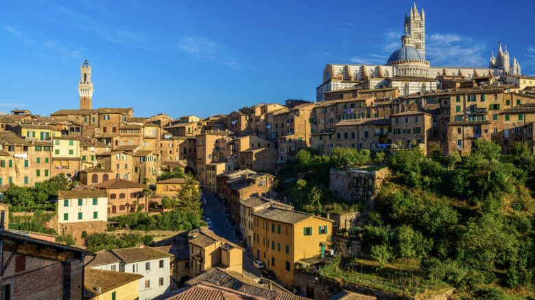 Equity Residences, Penthouse in Siena's Heart with Elevator & Parking! - Siena, Italy
