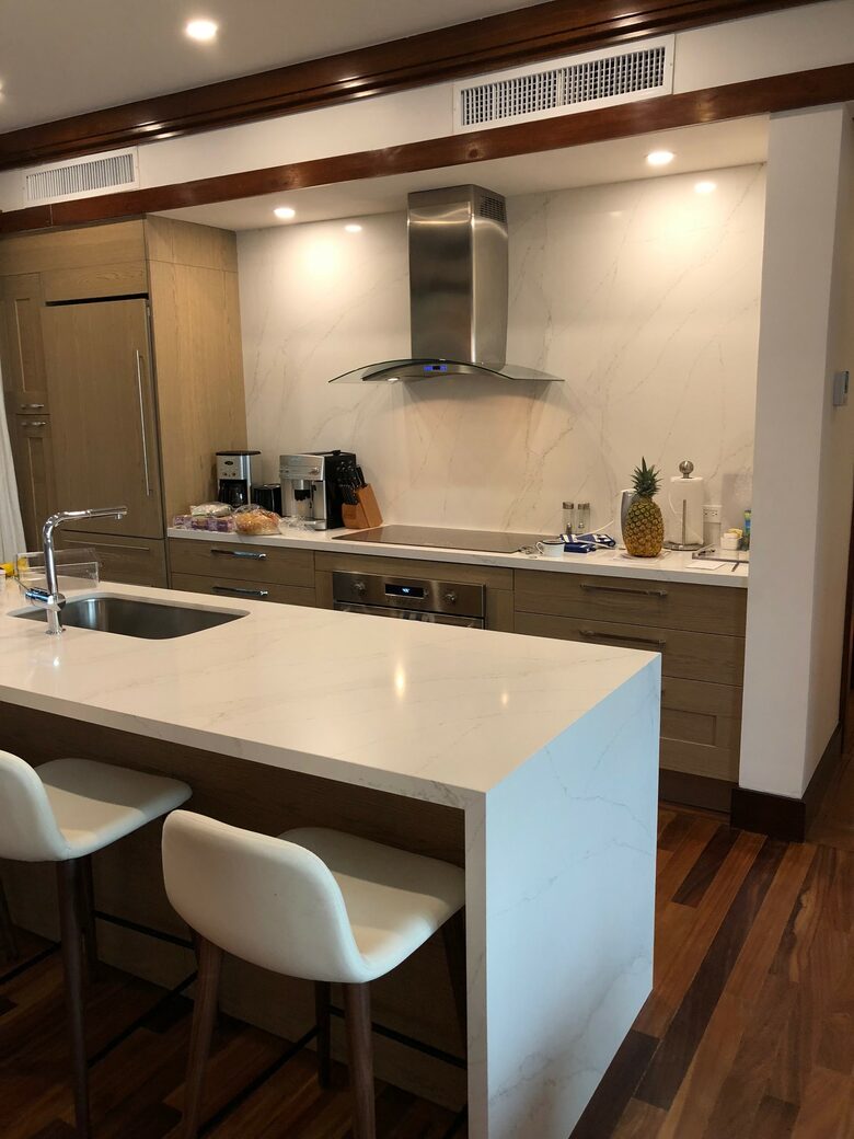 Kitchen and Island