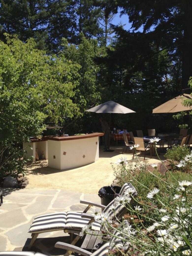 Silicon Valley Woodside Retreat in the Redwoods - Woodside, California