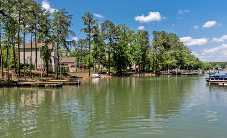 Contemporary Lake Norman Escape - Denver, North Carolina