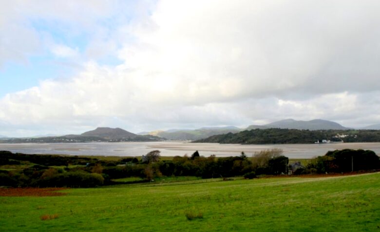 Historic Welsh Coastal Flat: Spacious 4-Bedroom Residence - Portmeirion, United Kingdom