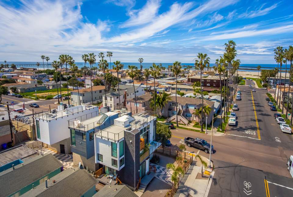 Brand New Home Steps From the Sand With Panoramic Rooftop Deck - San Diego, California