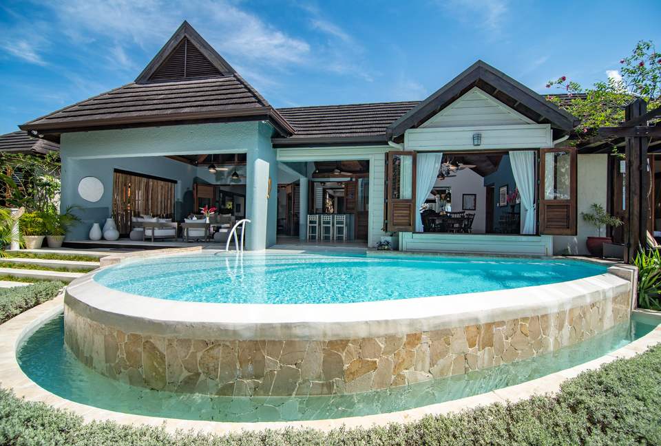 Ocean Front Caribbean Sea Villa - Brown Shuggah (Ocho Rios) - Llandovery Estate, Jamaica