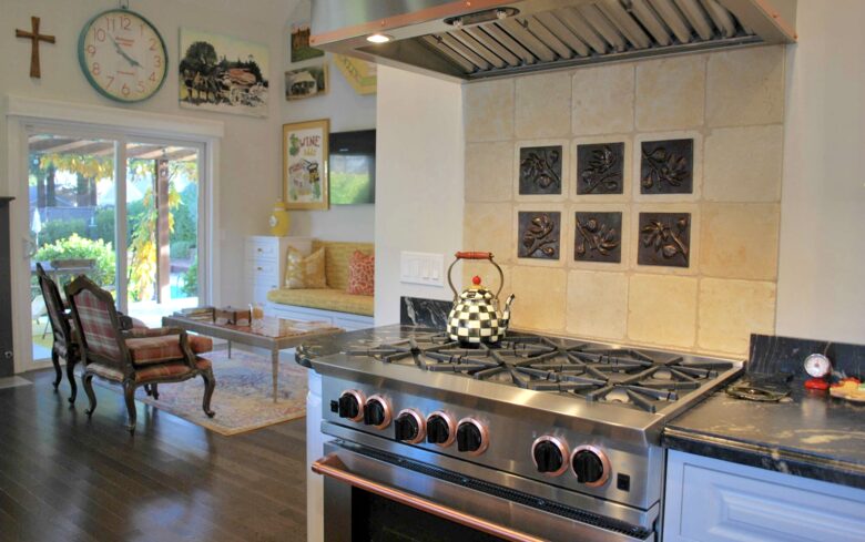 Wine Country Cottage - St. Helena, California