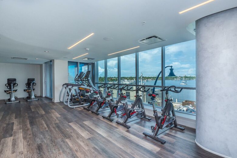 Contemporary Costa Hollywood Beach Resort - Hollywood, Florida
