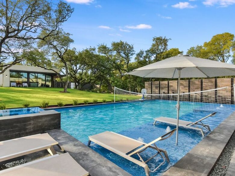 ABOVE - Pinnacle Estate - Austin, Texas