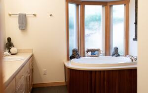 Stunning Oregon Coast House of Tranquility - Waldport, Oregon