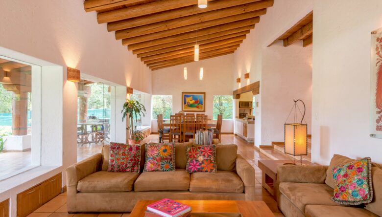 Valle de Bravo Country Club Villa - Rancho Avandaro - Valle de Bravo, Mexico