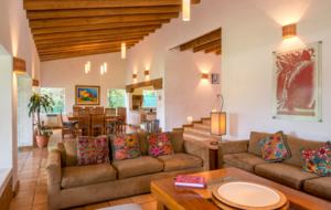 Valle de Bravo Country Club Villa - Rancho Avandaro - Valle de Bravo, Mexico