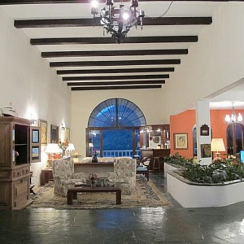 Oceanfront Mansion in Famous Resort Santa Rita - Ubatuba, Brazil