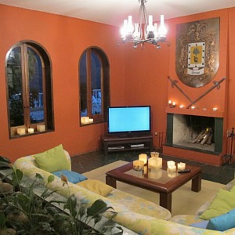 Oceanfront Mansion in Famous Resort Santa Rita - Ubatuba, Brazil