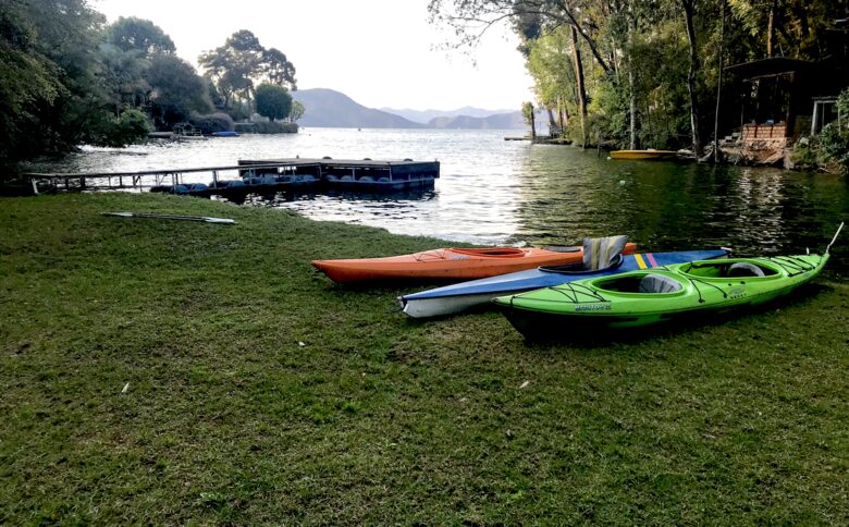 Dock + kayaks on lakefront
