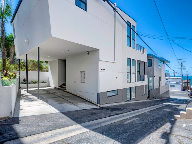 Manhattan Beach Getaway - Perfect Downtown/Beach Location! - Manhattan Beach, California