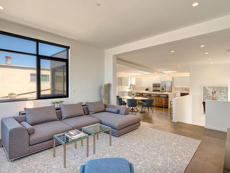 Manhattan Beach Getaway - Perfect Downtown/Beach Location! - Manhattan Beach, California