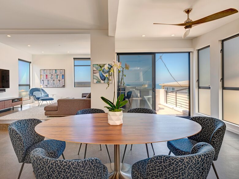 Manhattan Beach Getaway - Perfect Downtown/Beach Location! - Manhattan Beach, California