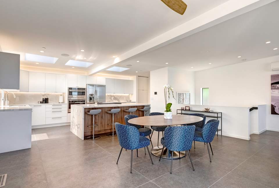 Manhattan Beach Getaway - Perfect Downtown/Beach Location! - Manhattan Beach, California