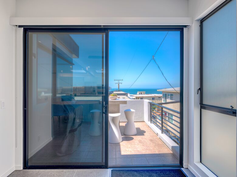 Manhattan Beach Getaway - Perfect Downtown/Beach Location! - Manhattan Beach, California
