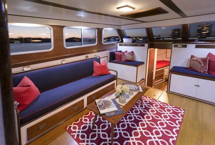 Kingfisher Luxury Yacht 50' Huckins Corinthian - 3 Day - 2 Night Weekend East Coast Cruise - Sag Harbor, New York