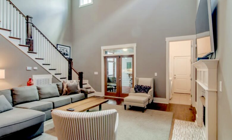 12th South Nashville Beauty - Nashville, Tennessee