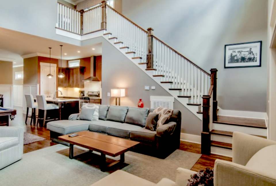 12th South Nashville Beauty - Nashville, Tennessee
