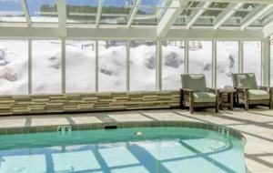 Apartamento en Peak 8 con acceso directo a las pistas y salida en telecabina, con servicios del complejo turístico - Breckenridge, Colorado