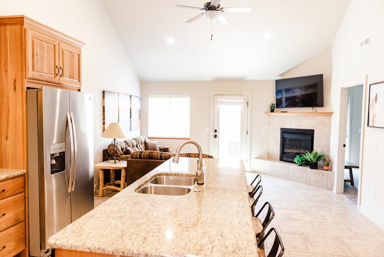 Upscale Rustic Moab Home - Moab, Utah