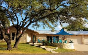 The Stonehouse at Canyon Lake - Canyon Lake, Texas