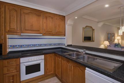 Marriott Marbella Beach Club Luxury Villa - 3 bedrooms - Marbella, Spain