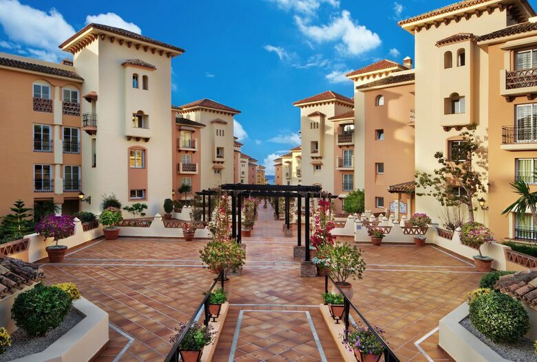 Marriott Marbella Beach Club Luxury Villa - 3 bedrooms - Marbella, Spain