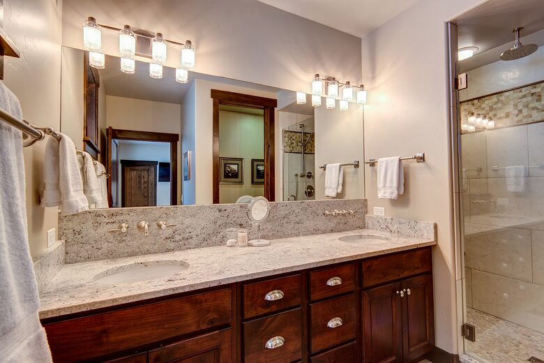 Hidden Pines Haven (available over Labor Day 2025 ) - Breckenridge, Colorado