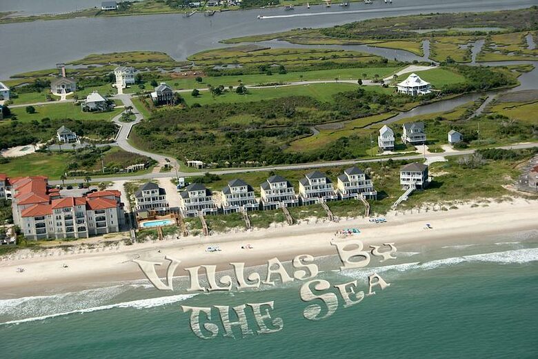 Oceanfront- Heated Pool! Private & Hot Tub - North Topsail Beach, North Carolina