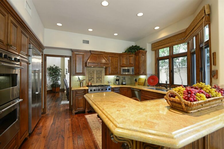 Luxury Tuscan La Jolla Townhouse - La Jolla, California