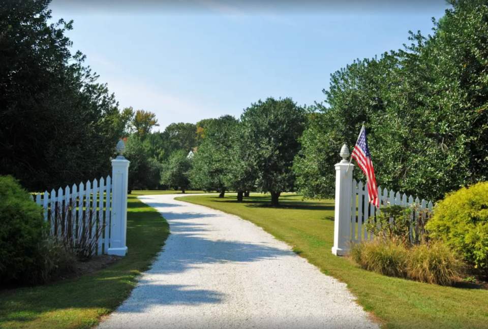 "CreeksEnd" - An Eastern Shore Classic - Easton, Maryland