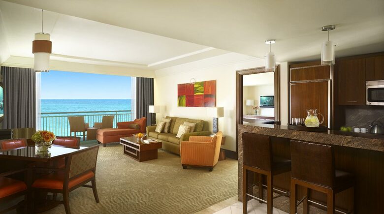Topaz 1 BR Suite at The Reef Atlantis - Paradise Island, Bahamas