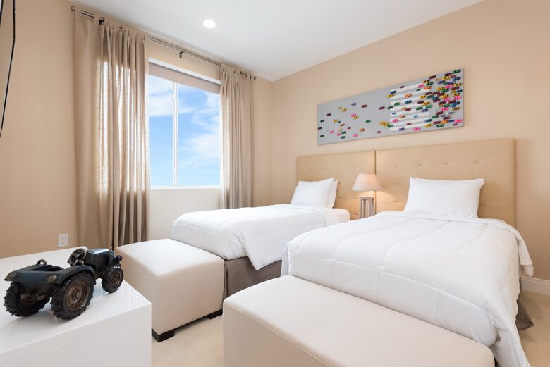 Magic Village Yards, Orlando: 4 Bedroom Suite - Kissimmee, Florida