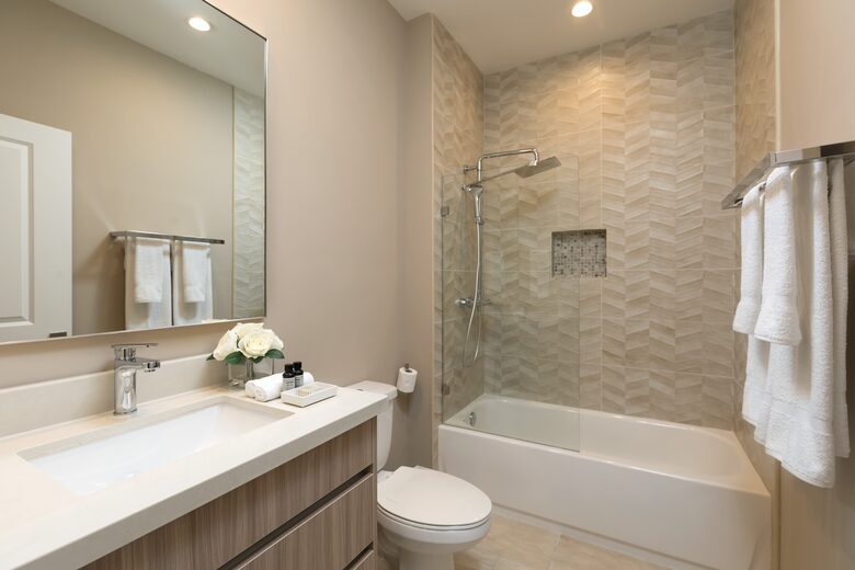 Magic Village Views, Orlando - 4 Bedroom Suite - Kissimmee, Florida