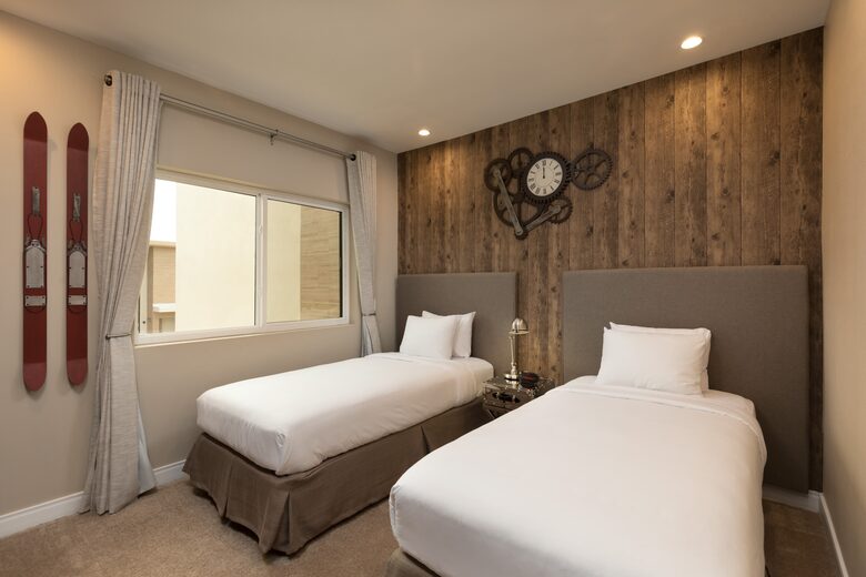 Magic Village Views, Orlando - 4 Bedroom Suite - Kissimmee, Florida