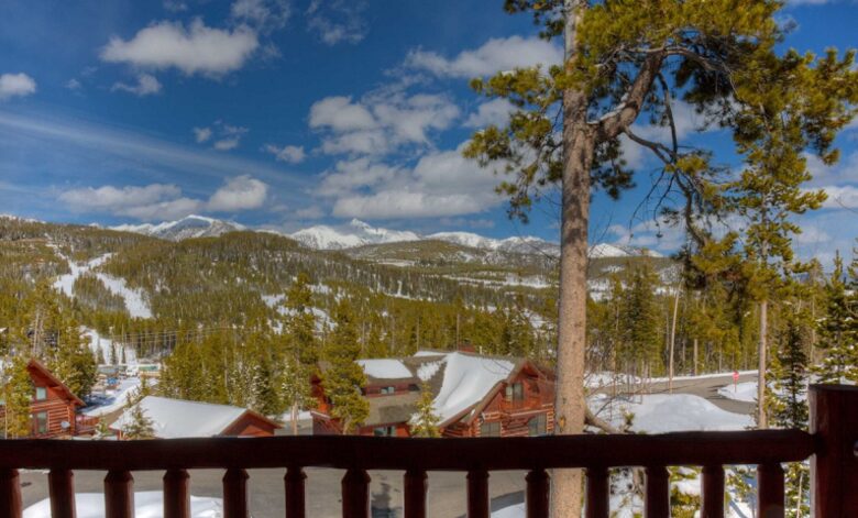 Mountainside Ski-in/Ski-out Luxury Cabin - Big Sky, Montana