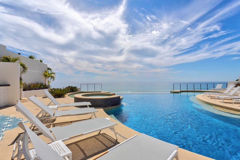 Flora Farms - Hillside Hayloft - Guest House - San José del Cabo, Mexico