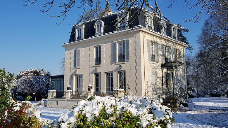 19c Mansion near Paris - Soisy sur Seine, France